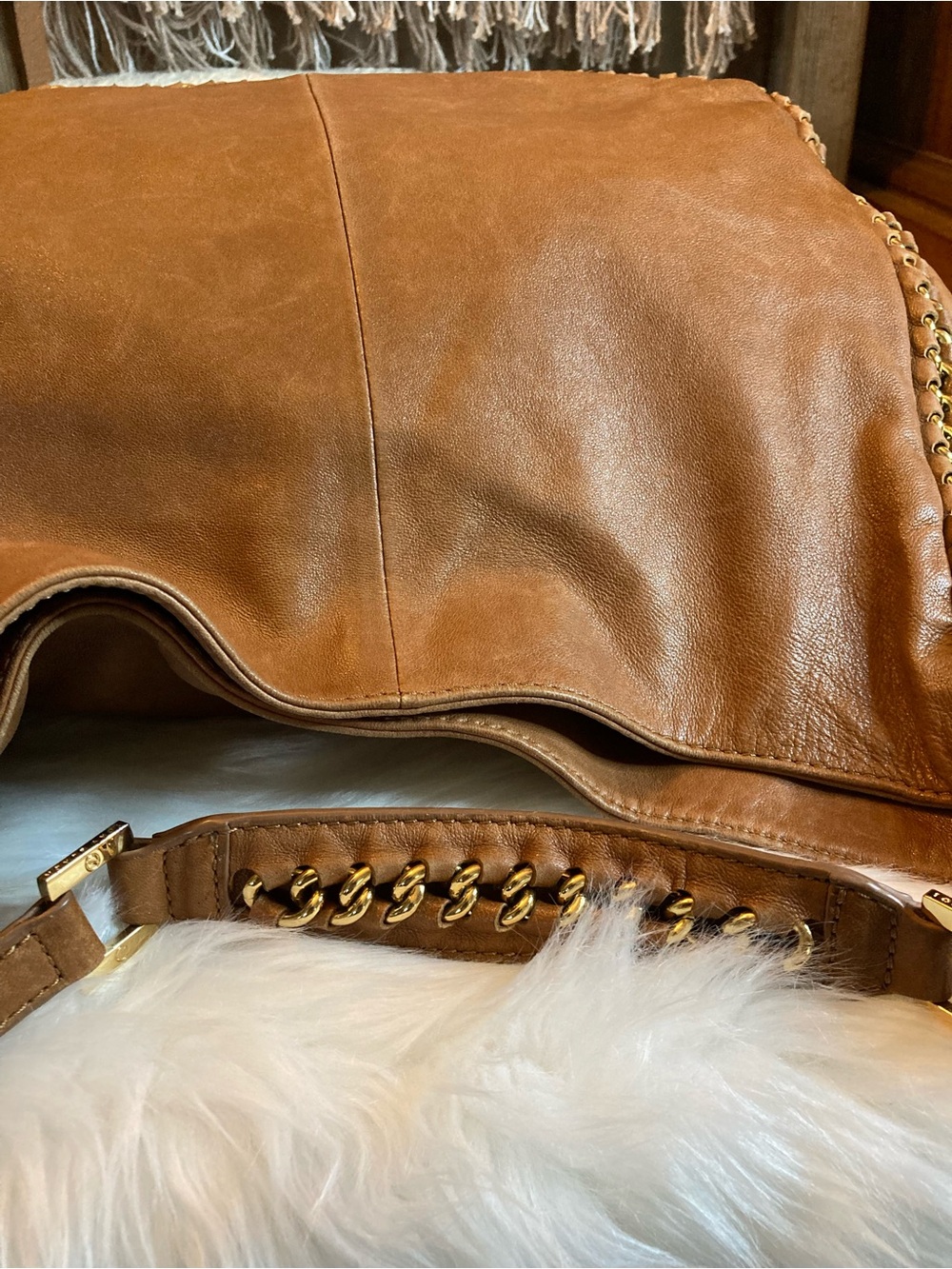 Vintage Tory Burch Tan Hobo with Chain Detail - Picture 3 of 8